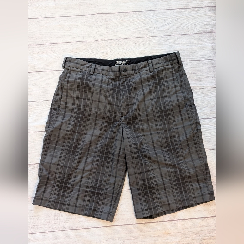 Nike Men's Golf Performance Shorts. Size 36